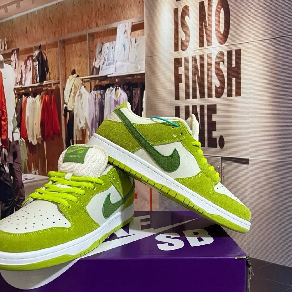 Nike SB Dunk Low “Green Ale” DM0807-300 - Picture 4 of 11